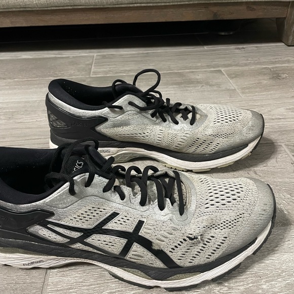 ASICS - Picture 4 of 4